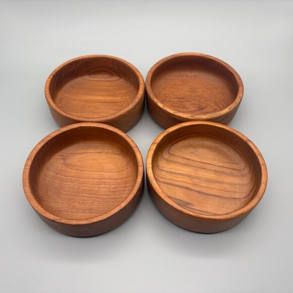 Vintage Teak Wood Salad Bowls Thailand Set of 4 Mid Century Serving Bowls - Picture 2 of 10
